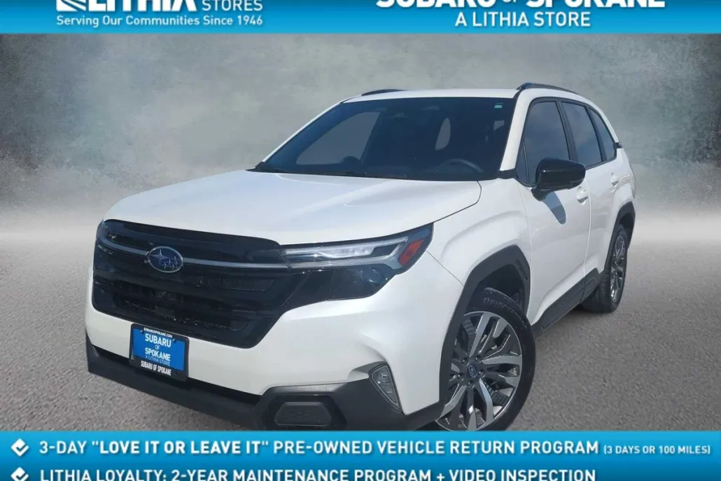 2025 Subaru Forester Touring photo 1