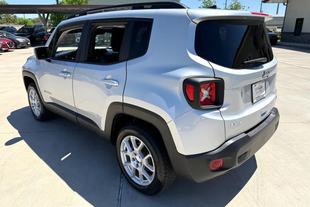 2021 Jeep Renegade Latitude photo 1