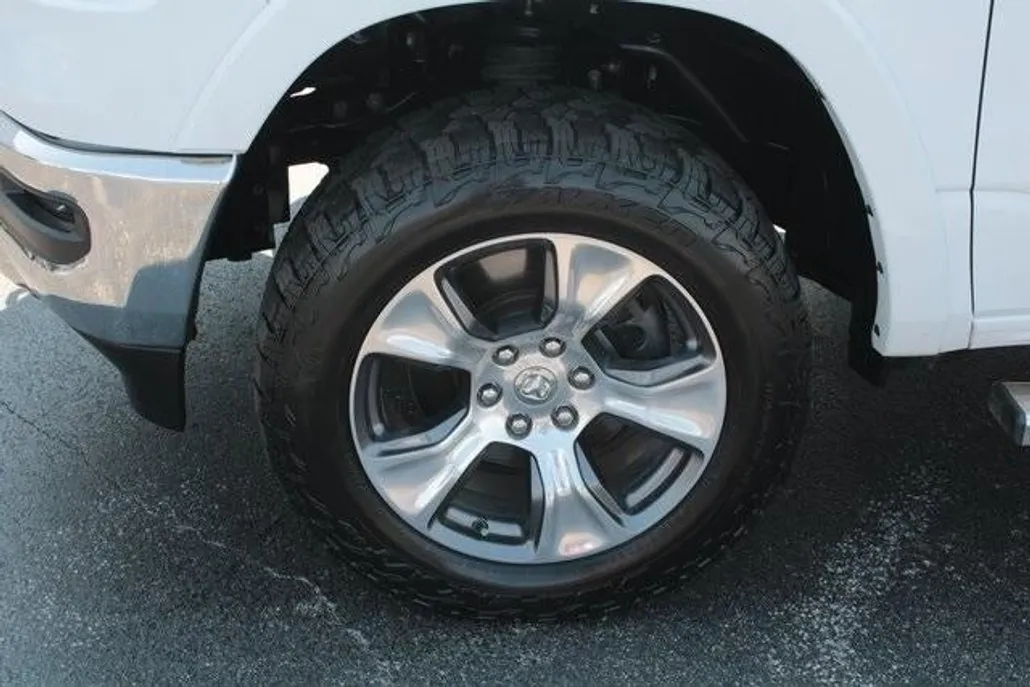 2020 Ram 1500 Laramie photo 1