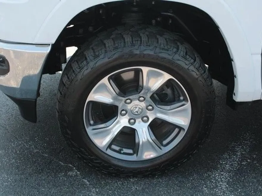 2020 Ram 1500 Laramie photo 1