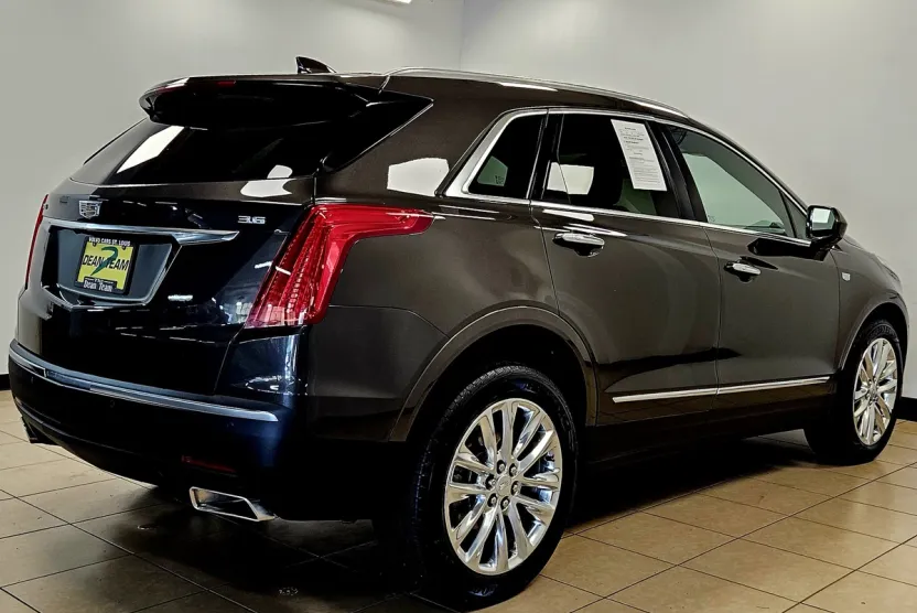 2019 Cadillac XT5 Premium Luxury photo 1