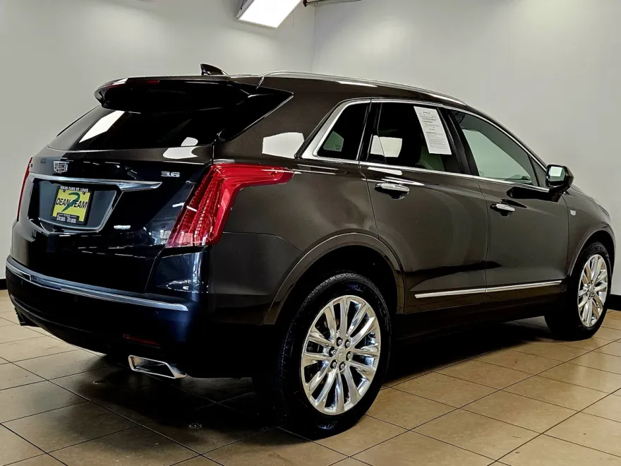 2019 Cadillac XT5 Premium Luxury photo 1