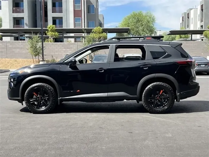 2026 Nissan Rogue SV photo 1