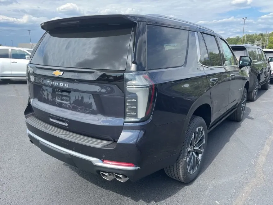 2025 Chevrolet Tahoe High Country photo 1