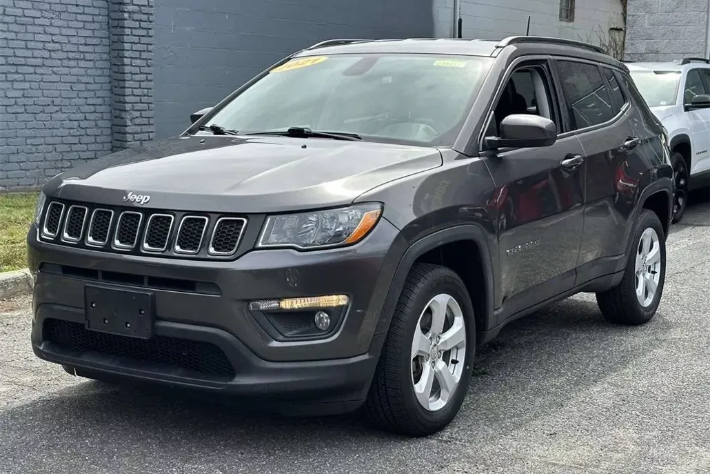 2021 Jeep Compass Latitude photo 1