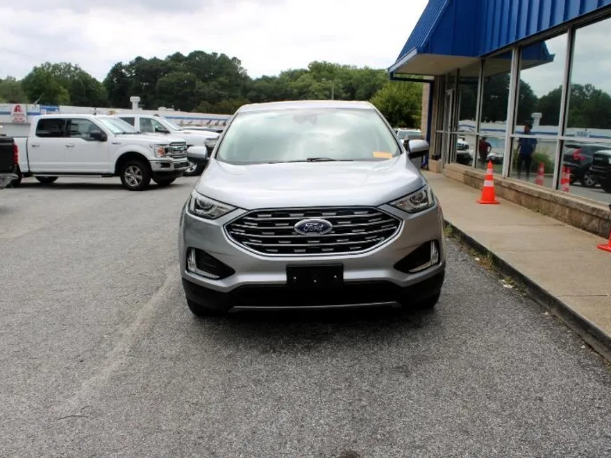 2021 Ford Edge SEL photo 1