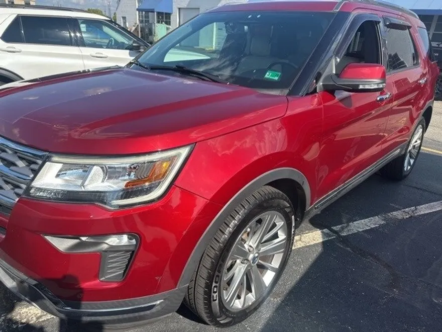 2019 Ford Explorer Limited photo 1