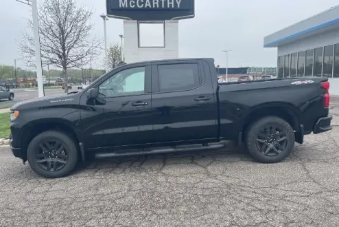 2025 Chevrolet Silverado 1500 RST photo 2