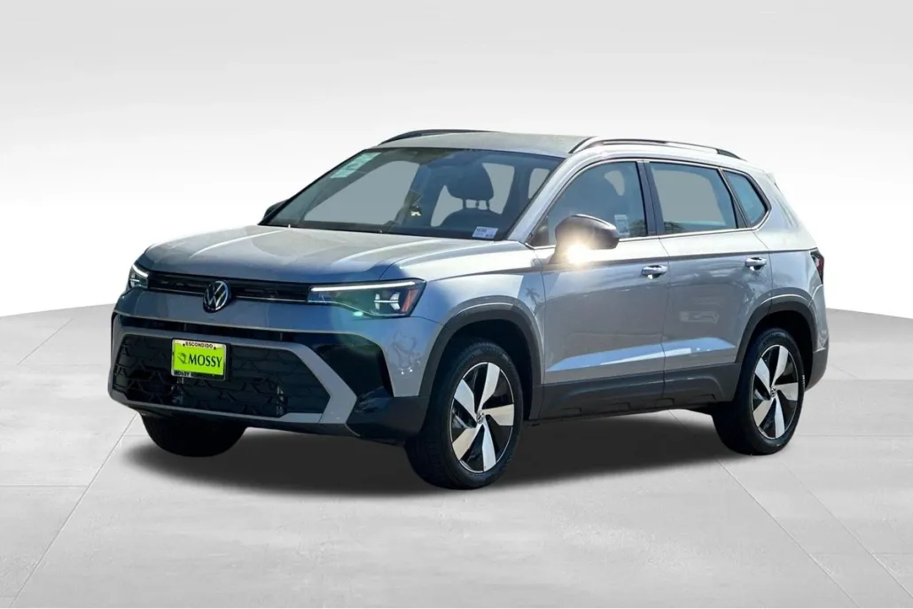 2025 Volkswagen Taos S photo 1
