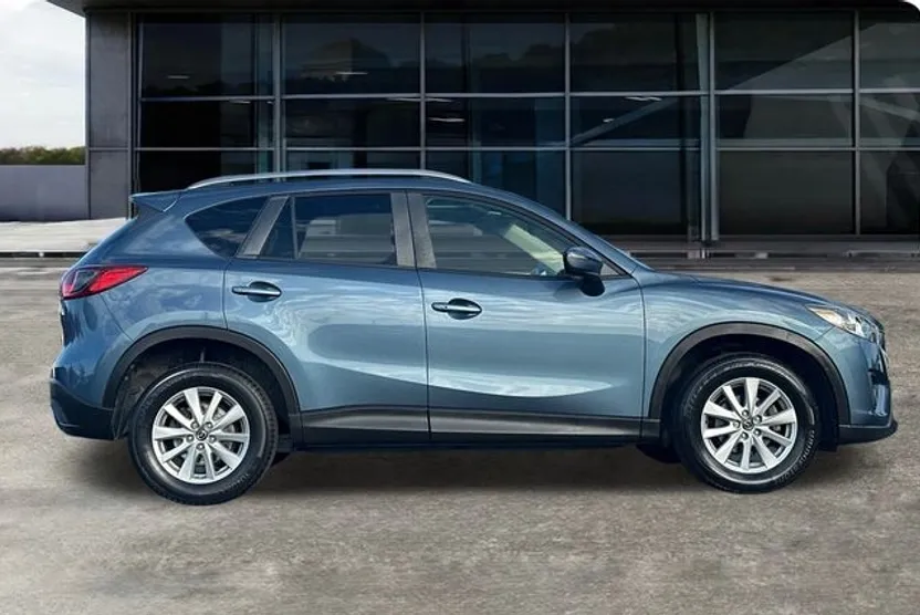 2015 Mazda CX-5 Touring photo 1