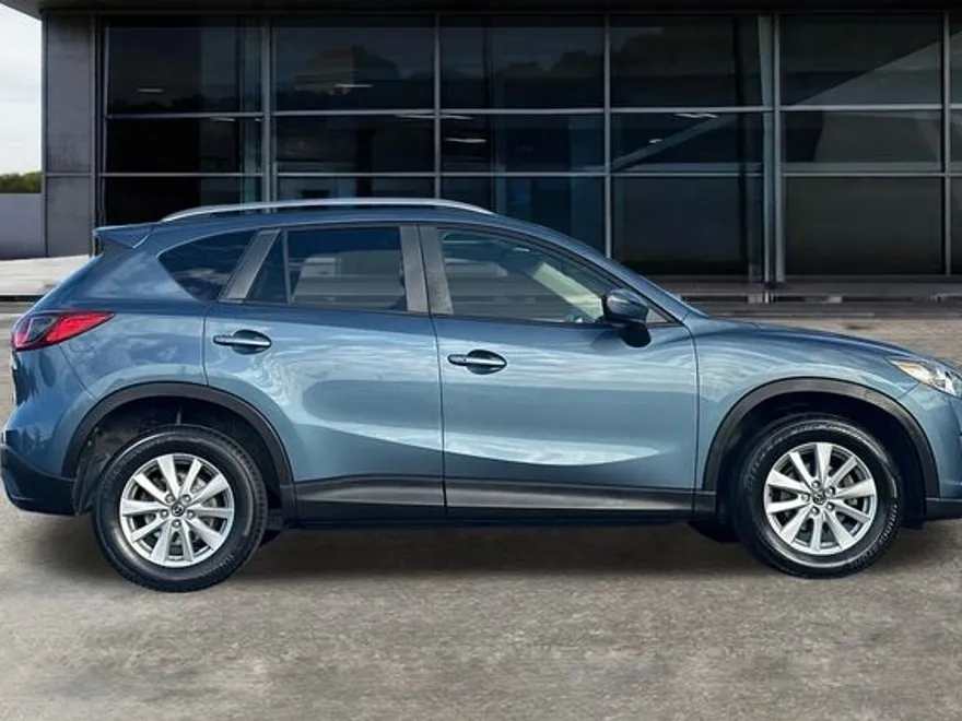 2015 Mazda CX-5 Touring photo 1