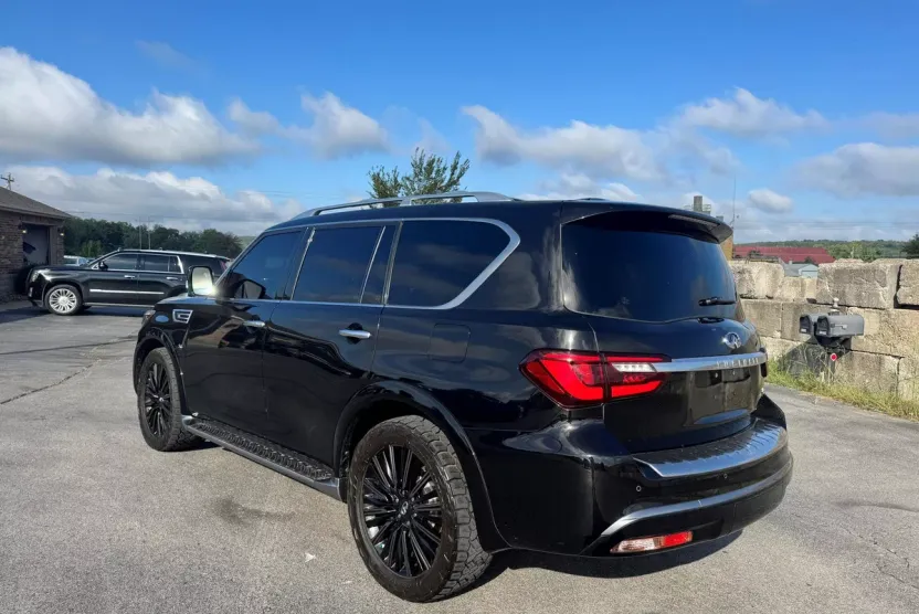 2019 Infiniti QX80 Limited photo 1