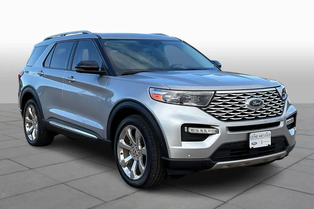 2020 Ford Explorer Platinum photo 1