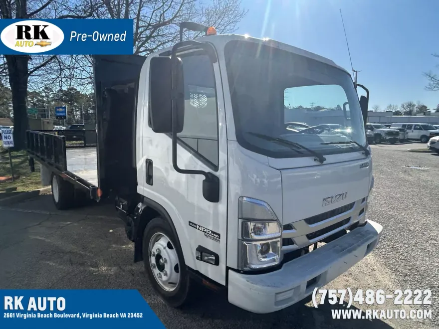 2024 Isuzu NPR photo 1