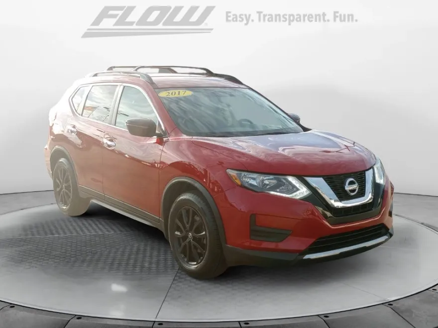 2017 Nissan Rogue SV photo 1