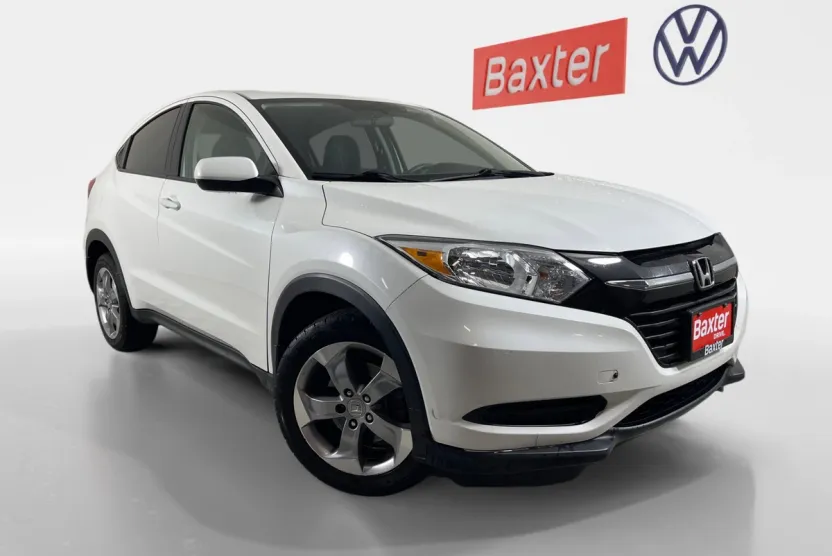 2017 Honda HR-V LX photo 1