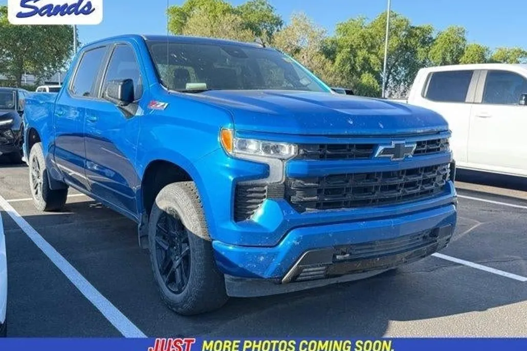 2023 Chevrolet Silverado 1500 RST photo 1