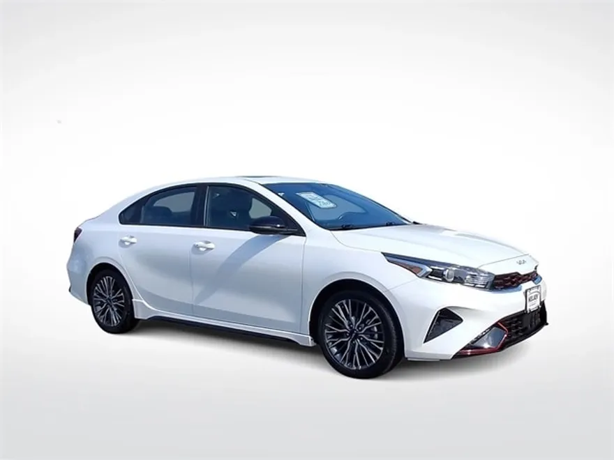2024 Kia Forte GT-Line photo 1