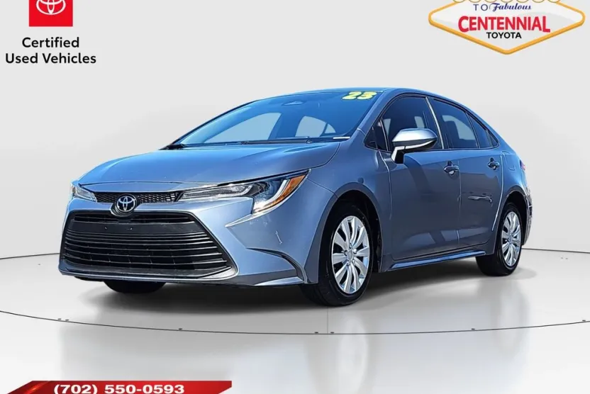 2023 Toyota Corolla LE photo 1