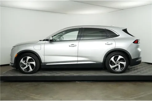 2023 Vinfast VF 8 8 photo 2