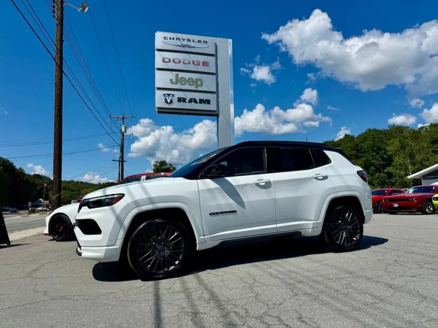 2022 Jeep Compass High Altitude photo 1