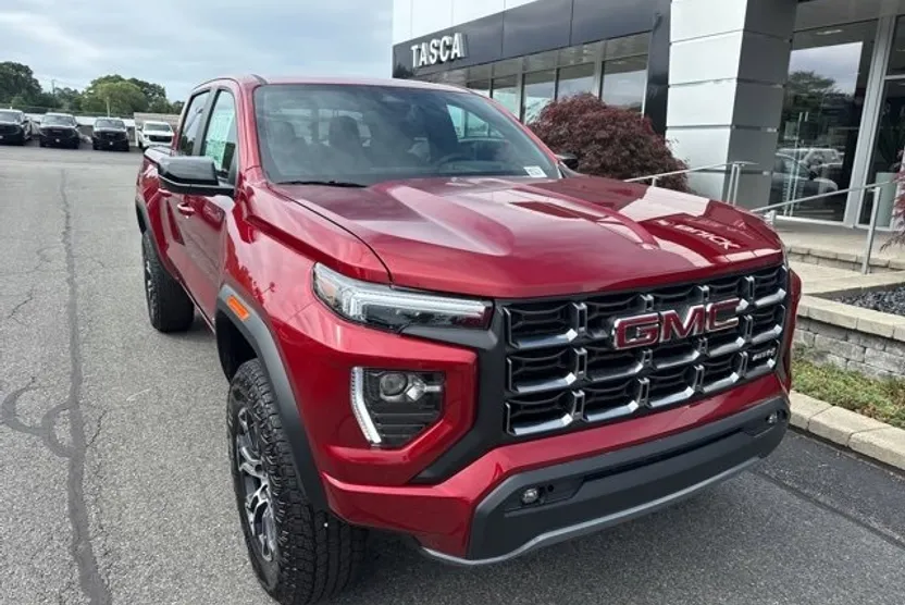 2025 Gmc Canyon AT4 photo 1