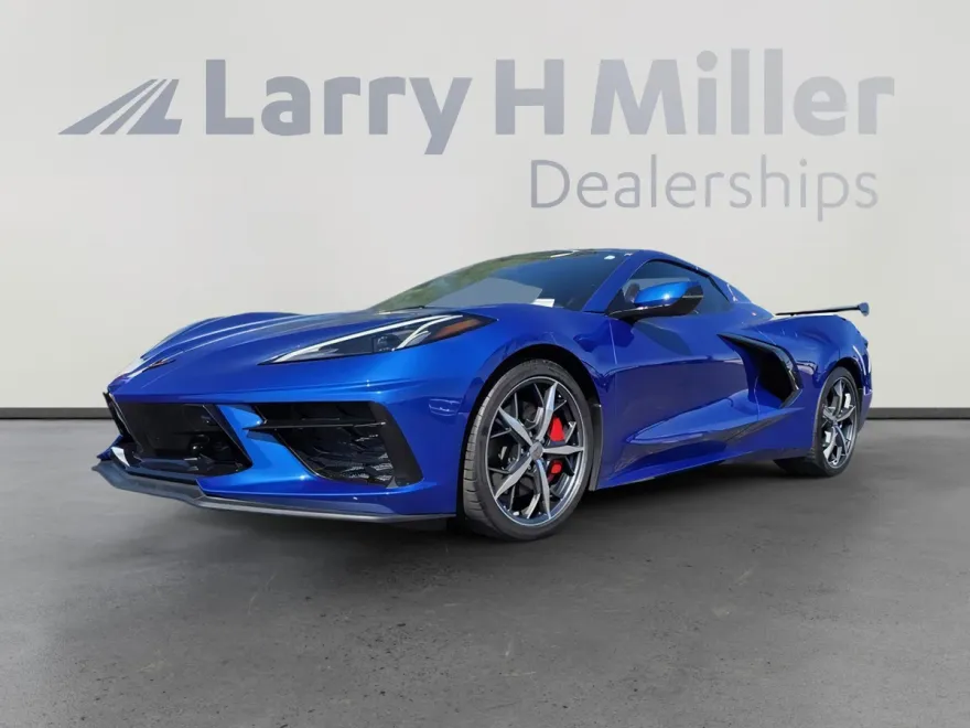 2022 Chevrolet Corvette 2LT Convertible photo 1