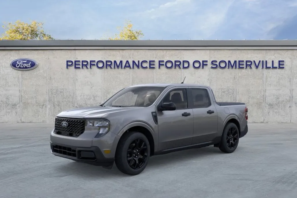 2025 Ford Maverick XLT photo 1