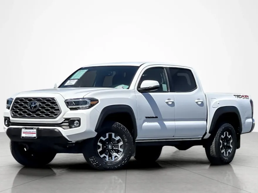 2023 Toyota Tacoma TRD photo 1