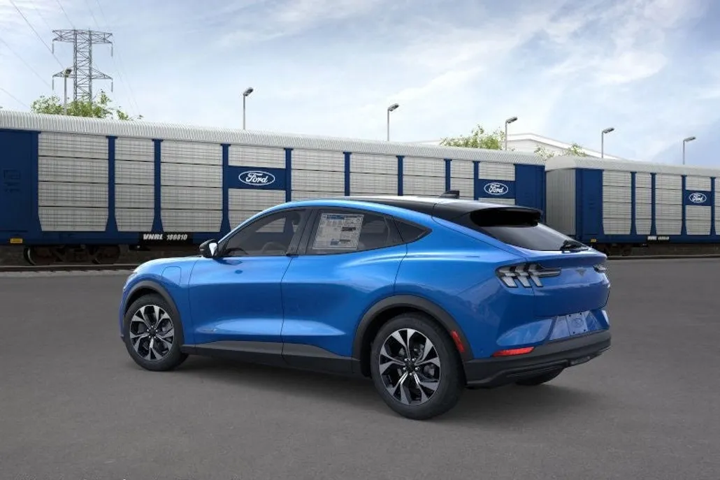 2025 Ford Mustang Mach-E Select photo 1