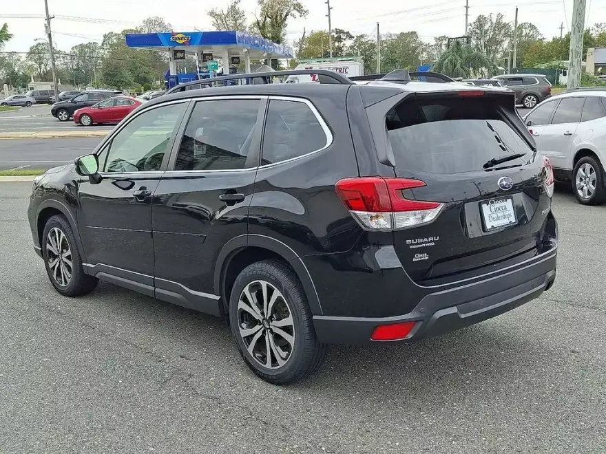 2021 Subaru Forester Limited photo 1