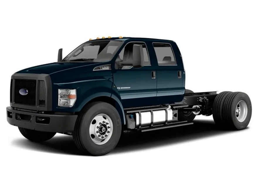 2019 Ford F-750 SuperCab photo 1