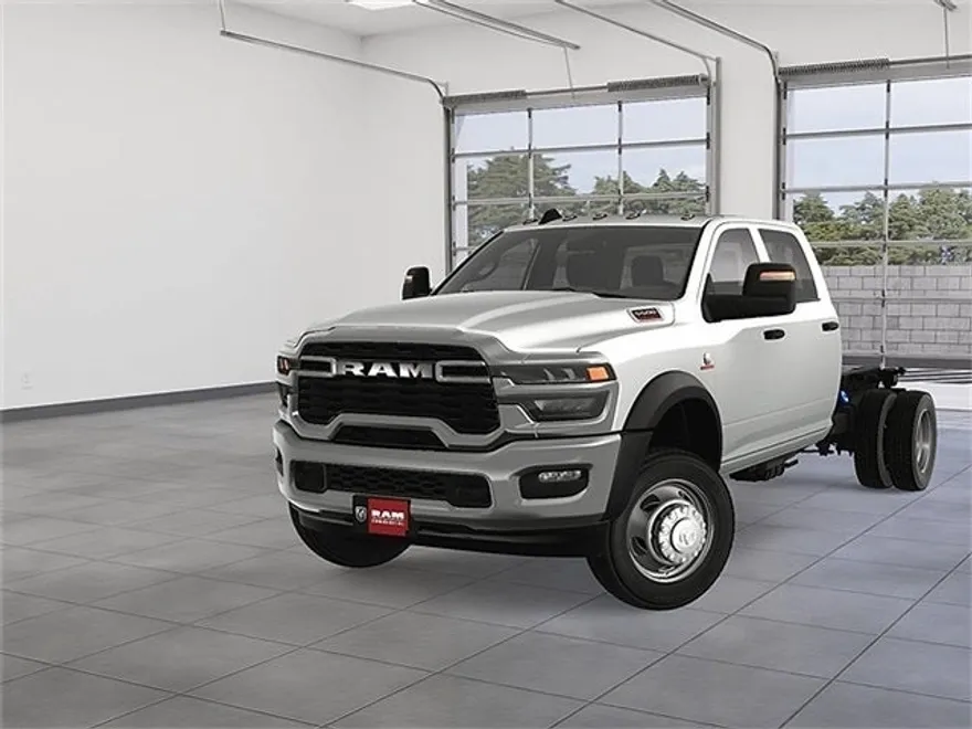 2025 Ram 5500 Tradesman photo 1