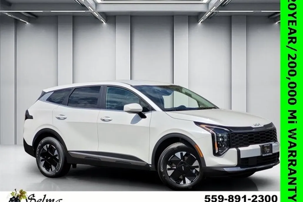 2026 Kia Sportage Hybrid LX photo 1