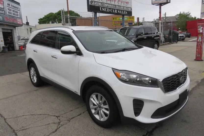 2019 Kia Sorento LX S photo 1