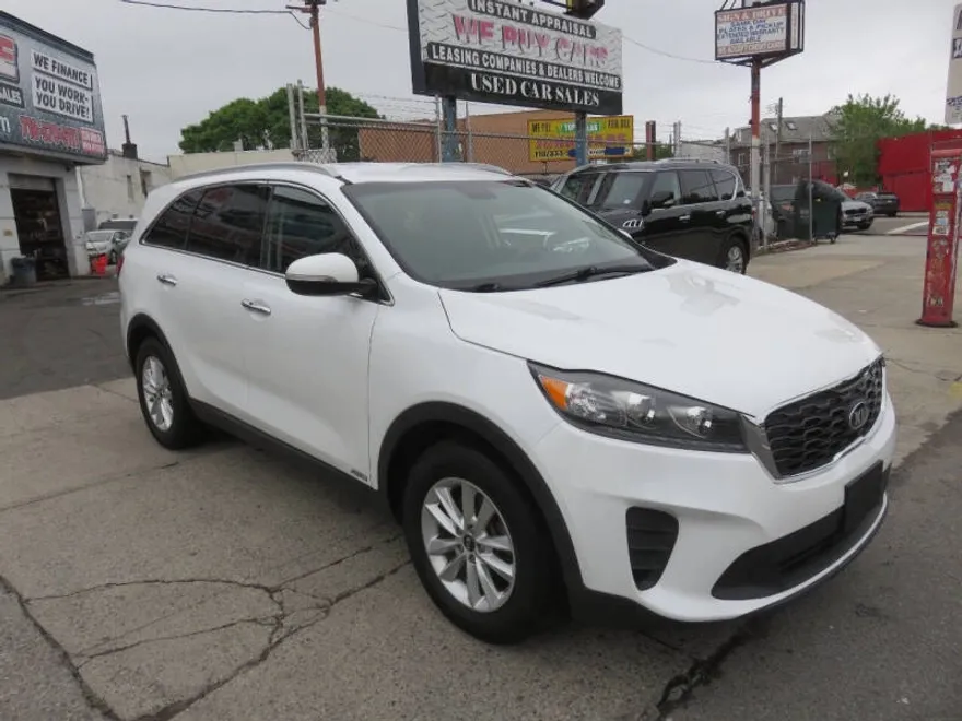 2019 Kia Sorento LX S photo 1