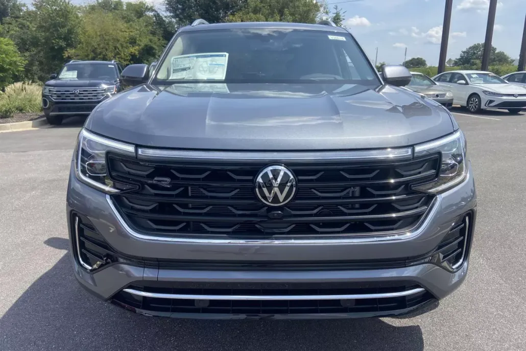 2025 Volkswagen Atlas SEL Premium R-Line photo 1