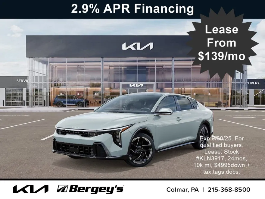 2025 Kia K4 GT-Line photo 1