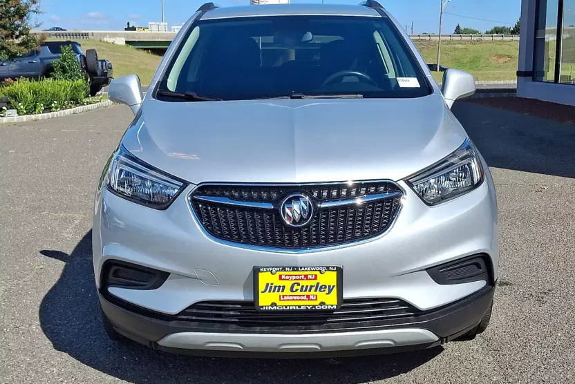 2022 Buick Encore Preferred photo 1