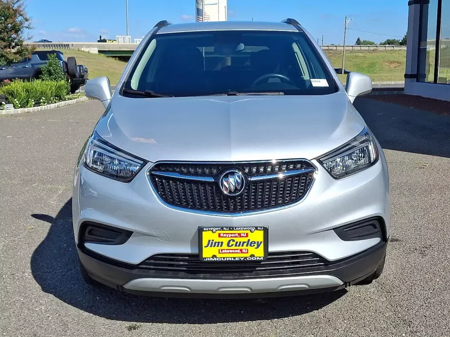 2022 Buick Encore Preferred photo 1