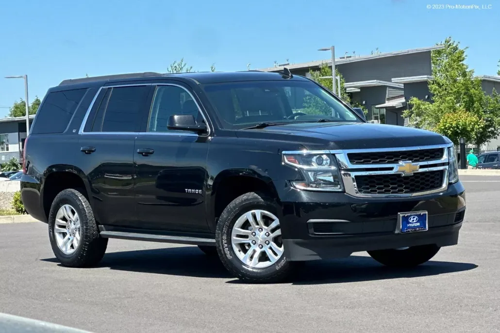 2019 Chevrolet Tahoe LT photo 1