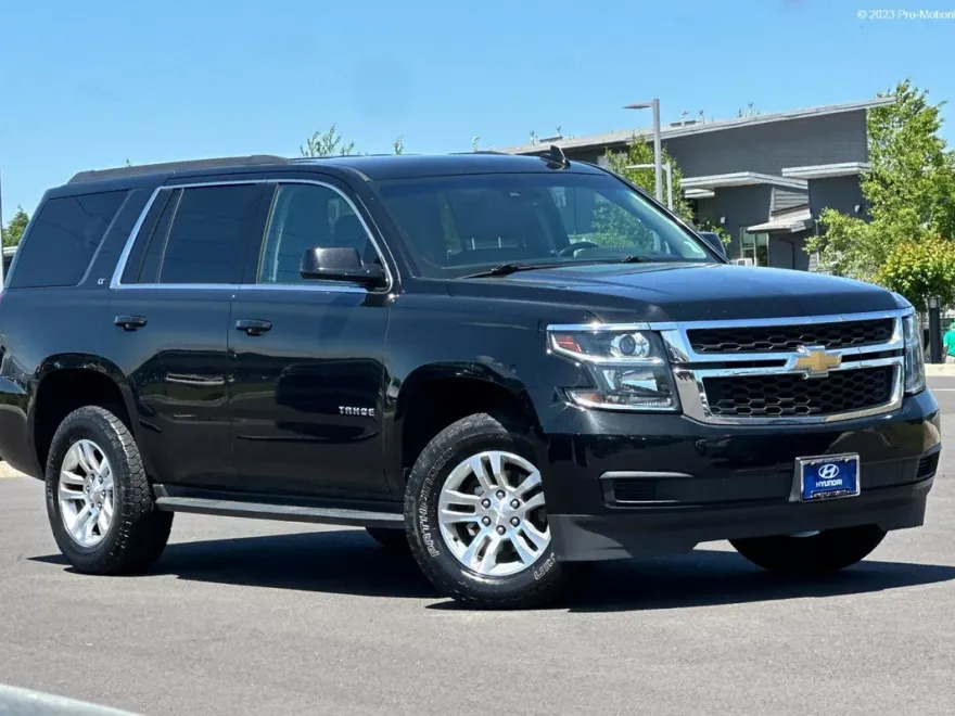 2019 Chevrolet Tahoe LT photo 1