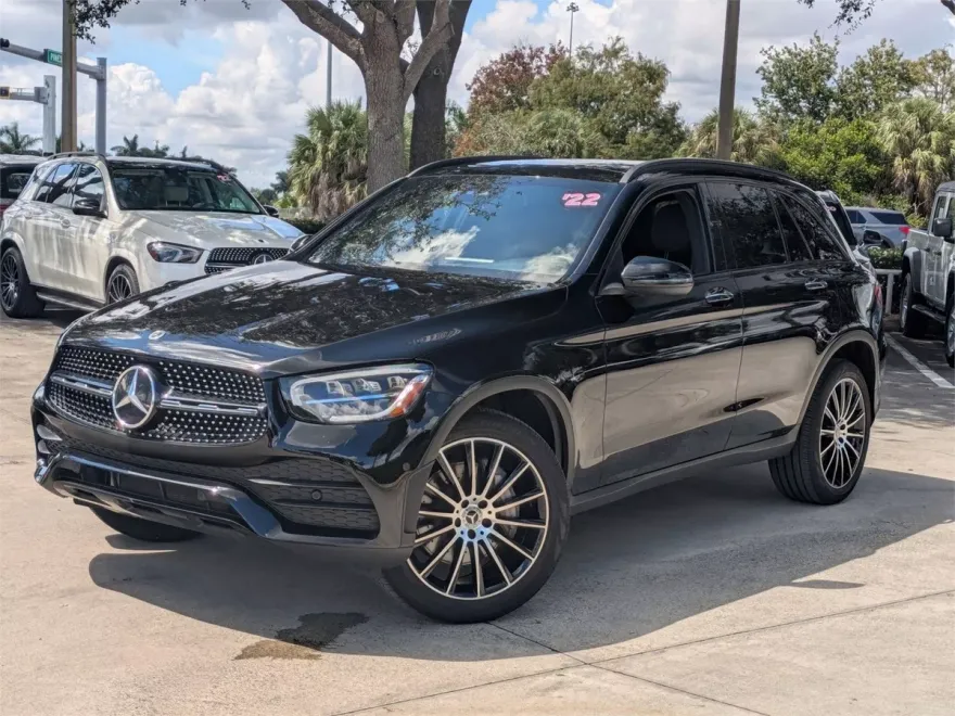 2022 Mercedes Benz GLC 300 photo 1