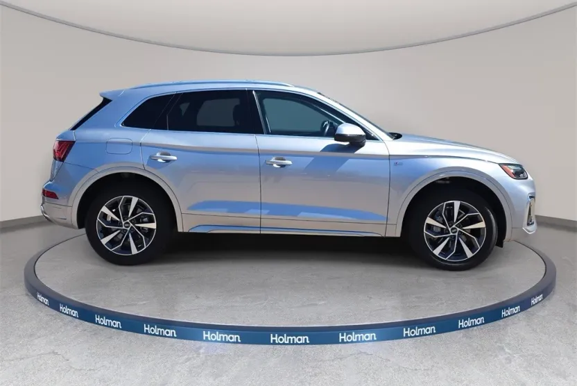 2023 Audi Q5 45 S line Premium Plus photo 1