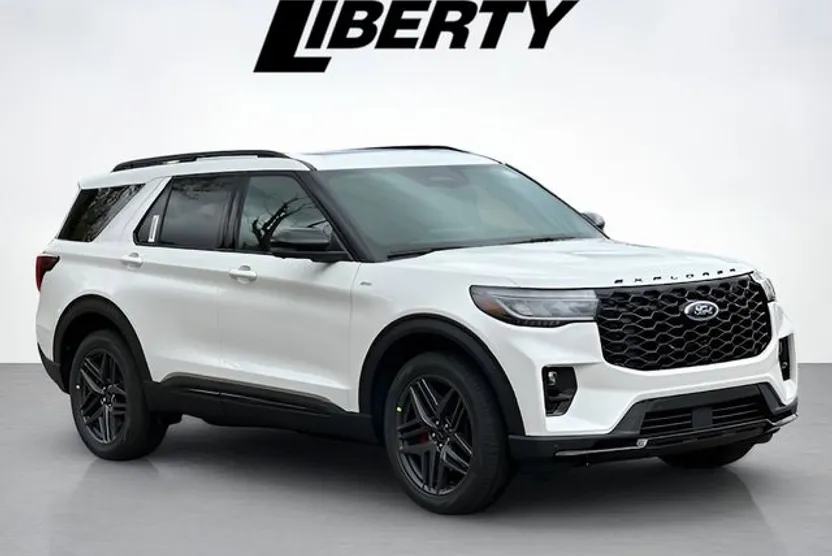 2025 Ford Explorer ST-Line photo 1