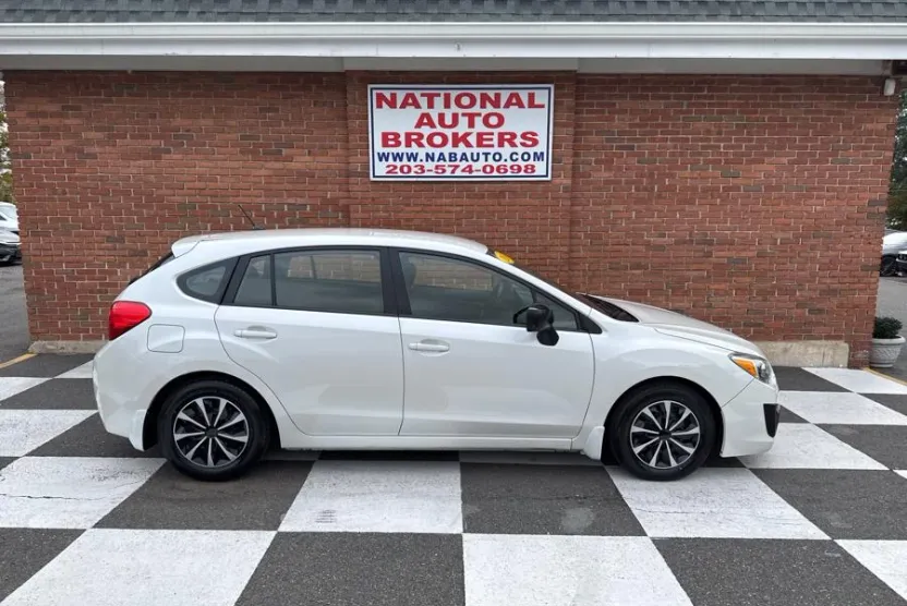 2014 Subaru Impreza 2.0i photo 1