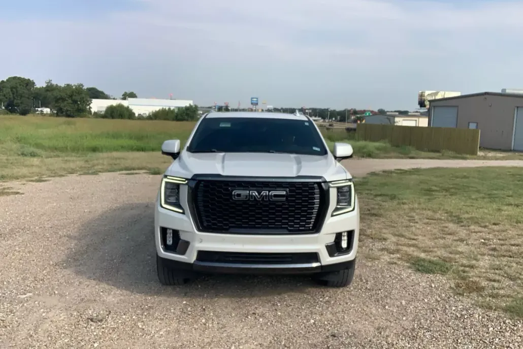2023 Gmc Yukon Denali Ultimate photo 1