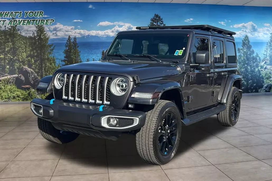 2022 Jeep Wrangler 4xe Unlimited Sahara photo 1