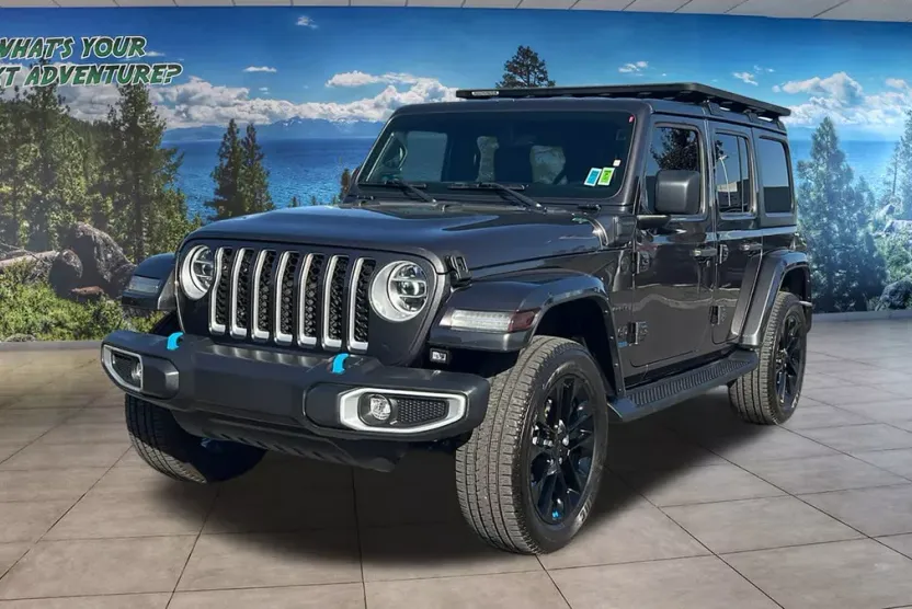 2022 Jeep Wrangler 4xe Unlimited Sahara photo 1