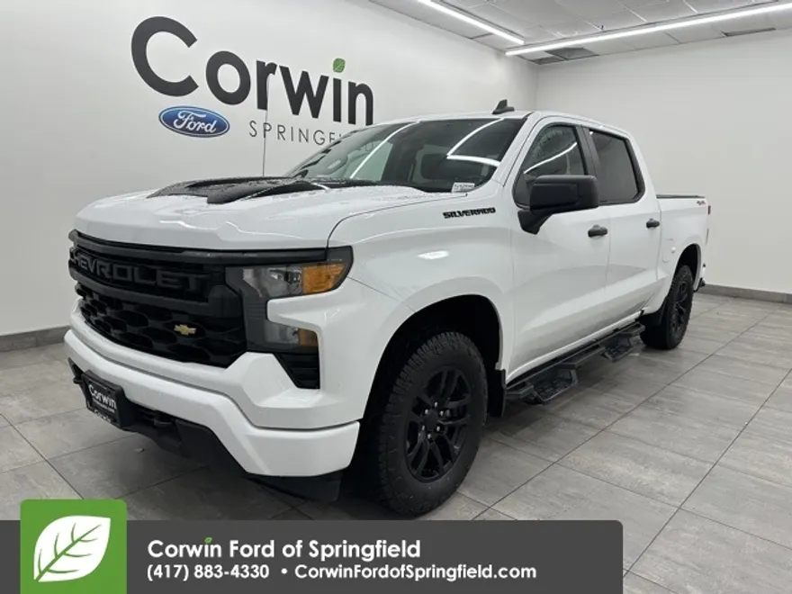 2023 Chevrolet Silverado 1500 Custom photo 1